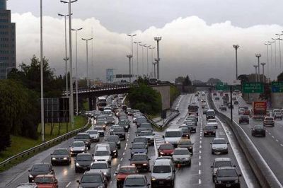 Por el mal tiempo en la Costa, se adelant� el regreso de turistas