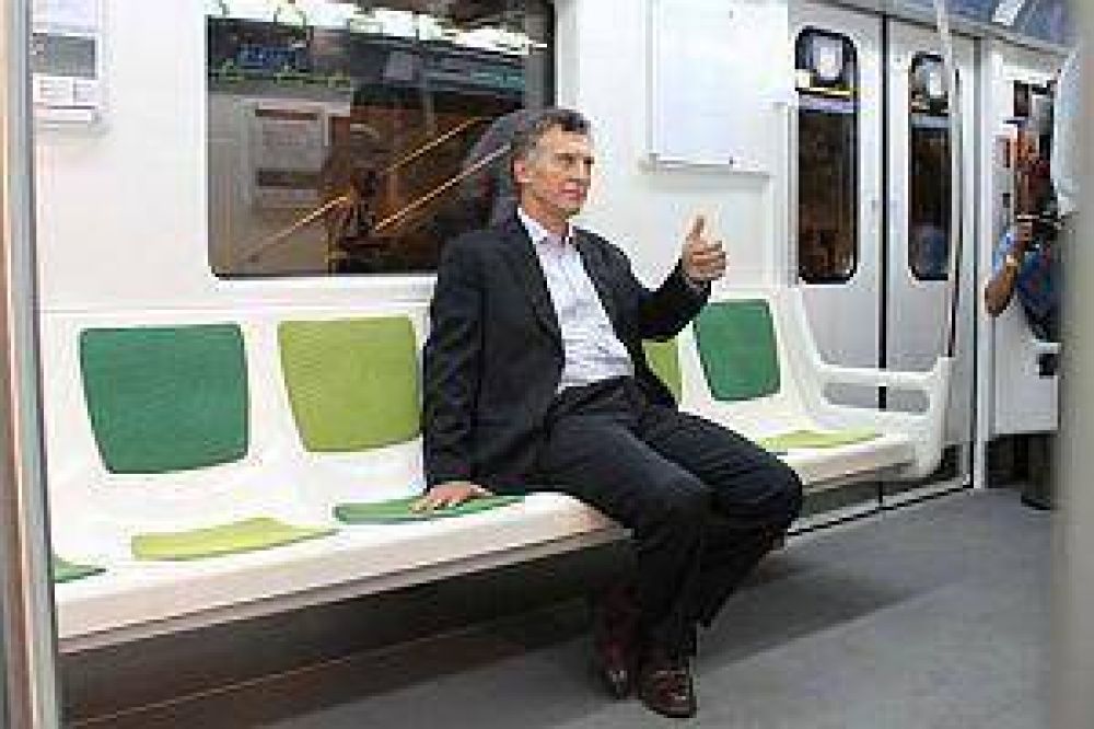 Advierten que el PRO aplica medidas expulsivas en el subte Mauricio Macri