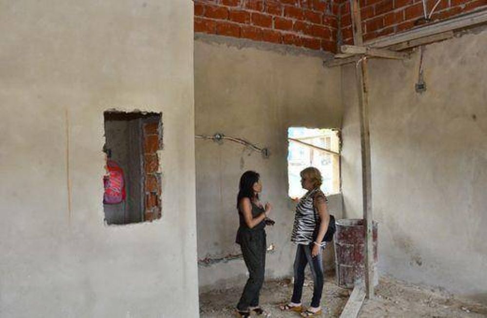 Corina Ram�rez: �Las promesas incumplidas de Provincia y Naci�n est�n a la espera de que se realicen�