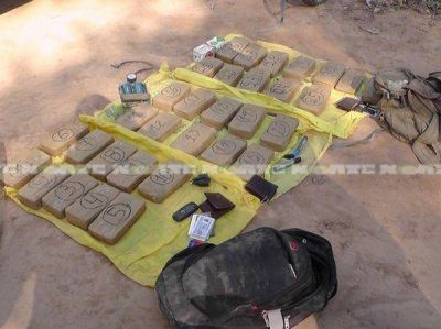 Capturan a dos narcos con 32 kilos de coca�na en Wich�- El Pintado