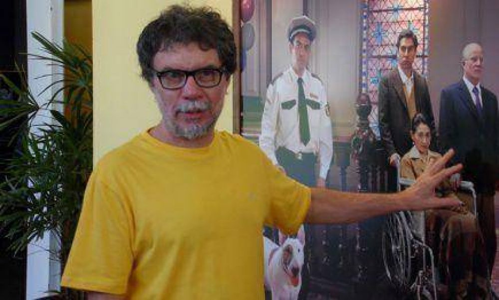 Marcos L�pez lleg� al Centro del Conocimiento