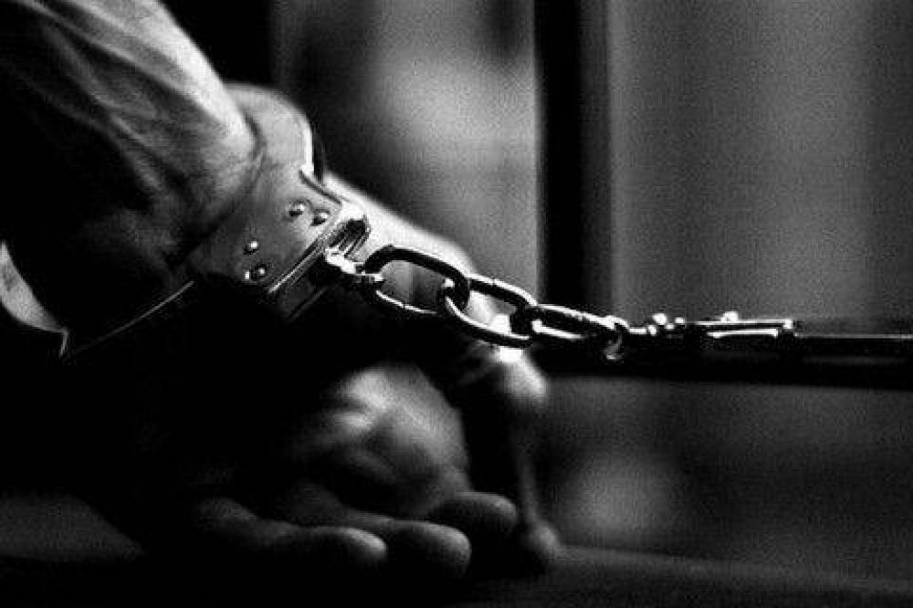 En Jujuy, un hombre espos� a su hijo para que no saliera a comprar drogas