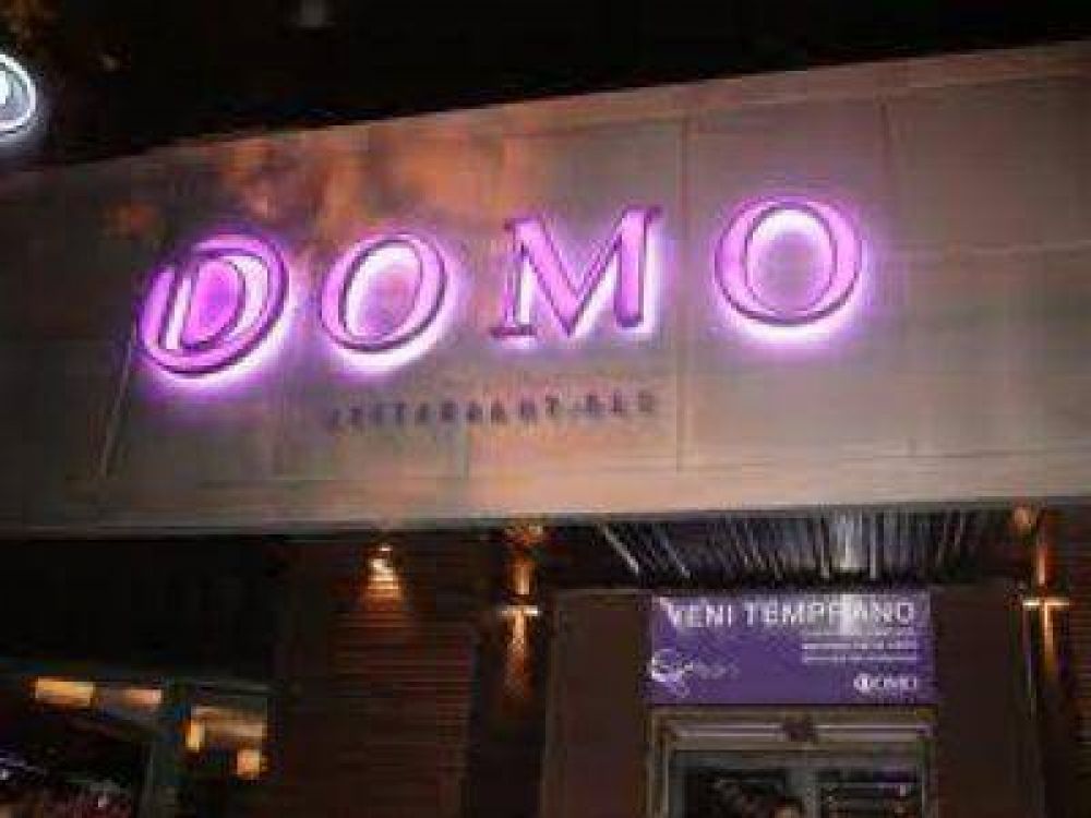 REVOCAN LA HABILITACI�N COMERCIAL AL BAR DOMO