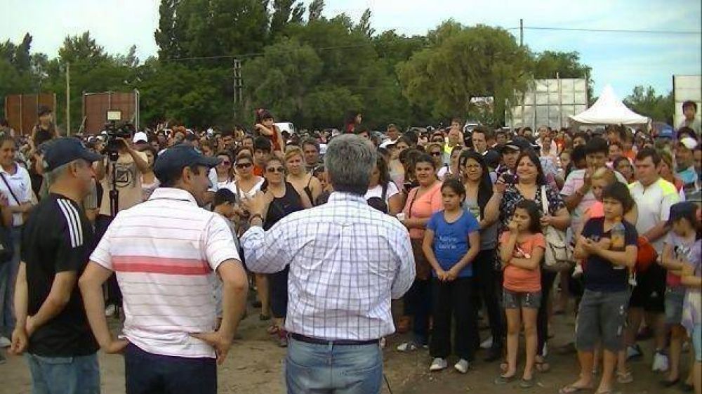 El gobierno entregar� 500 viviendas el 20 de diciembre
