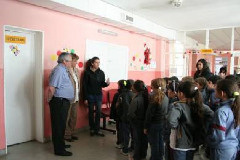 Jornada recreativa para la Casa del Ni�o y estudiantes