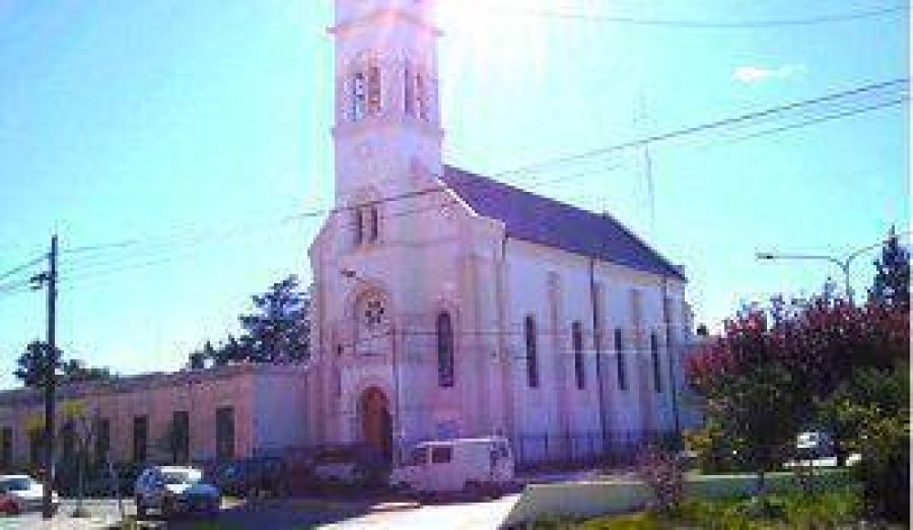 Robaron en la iglesia Mar�a Auxiliadora de Rawson
