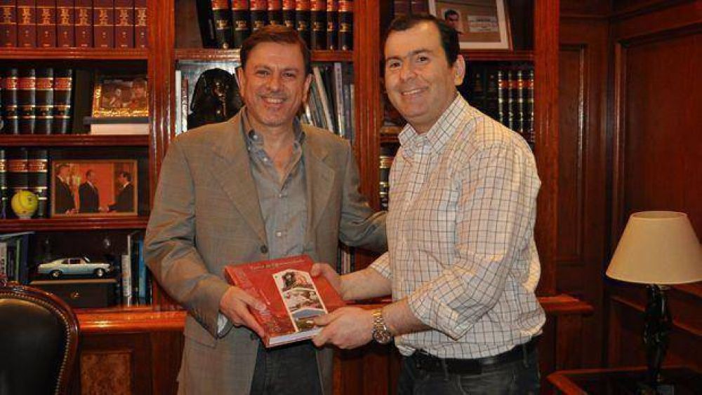 Zamora se reuni� con el vice canciller Eduardo Zua�n