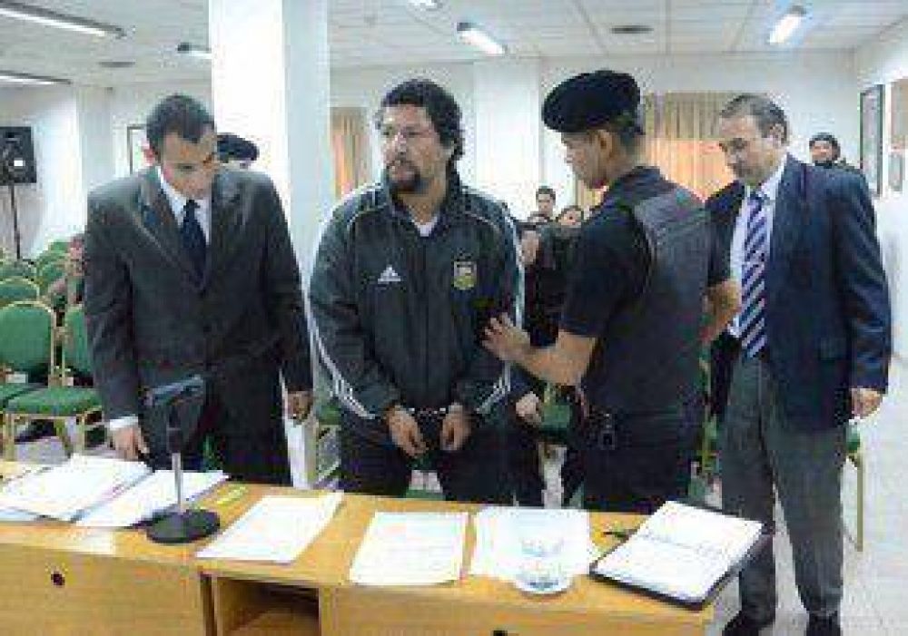 Comienzan a juzgar al polic�a Claudio Salas 