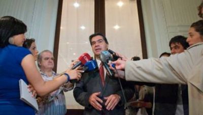 Capitanich inicia una ronda de di�logo con gobernadores
