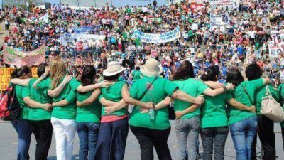 Mendocinas atacadas en San Juan por participar en el Congreso de Mujeres