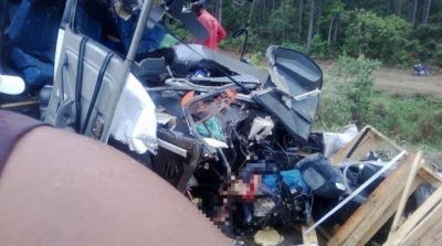 Un choque entre un cami�n y un micro mata a 15 personas en el sudeste de Brasil
