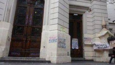 Padre de alumno ser�a autor de amenazas de bomba en escuela