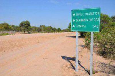 Satisfacci�n de pobladores por el avance del asfalto en la ruta 86