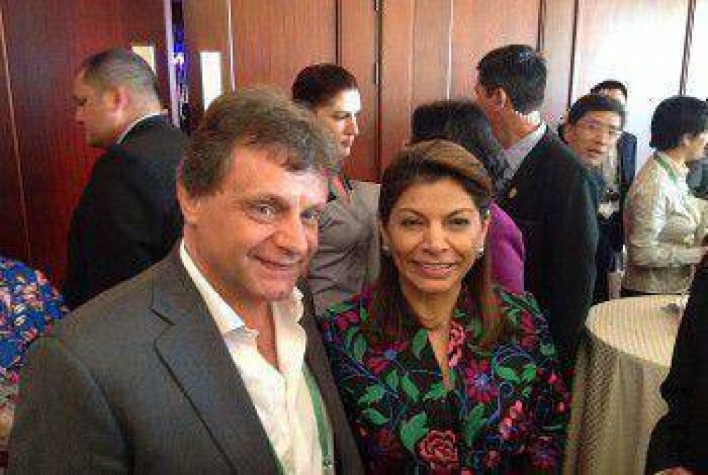   Gustavo Pulti en la cumbre sobre relaci�n China� Latinoam�rica