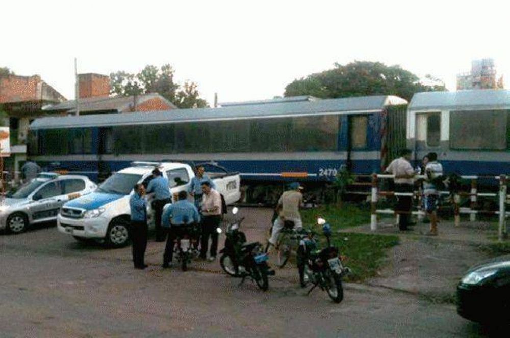 Lo embisti� un tren de Sefecha y ahora la Justicia orden� indemnizar a su hijo