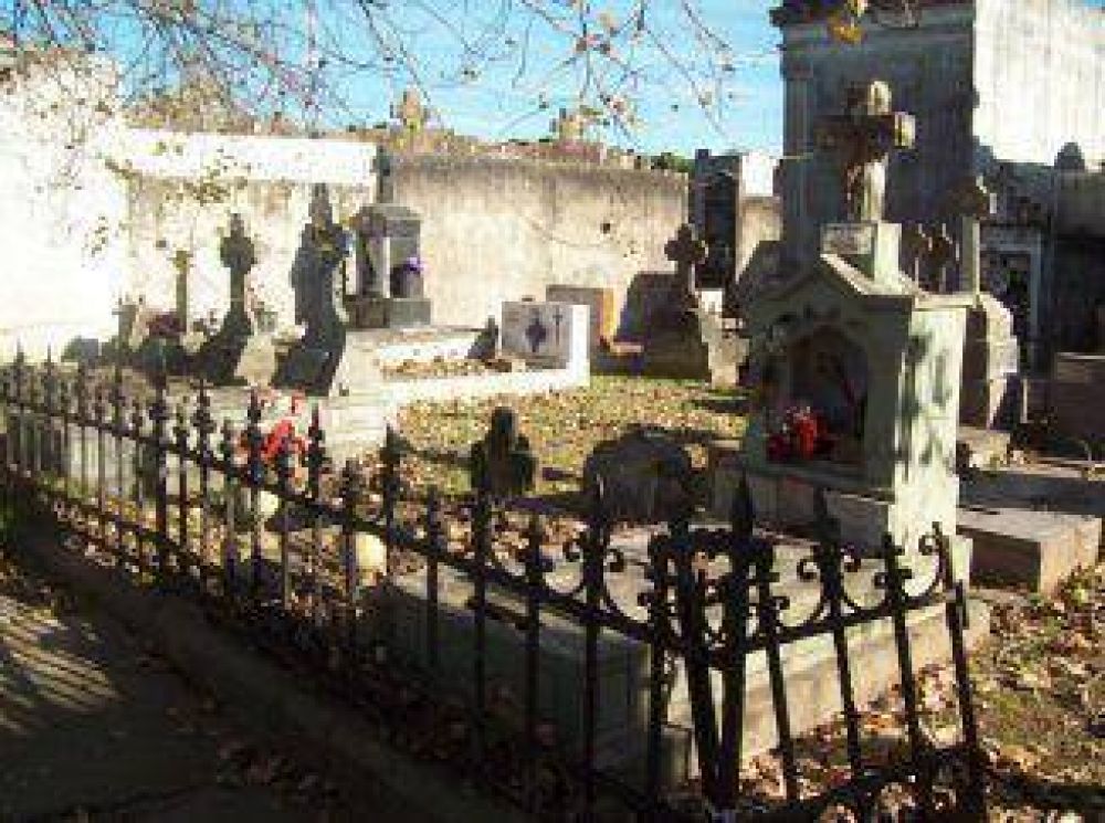 Crearon un Circuito Histrico en el Cementerio Municipal de Ezpeleta