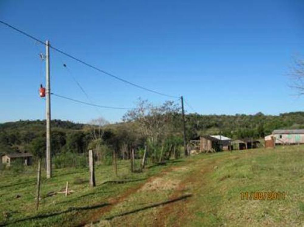 El BID inspeccion� obras de electrificaci�n en Misiones