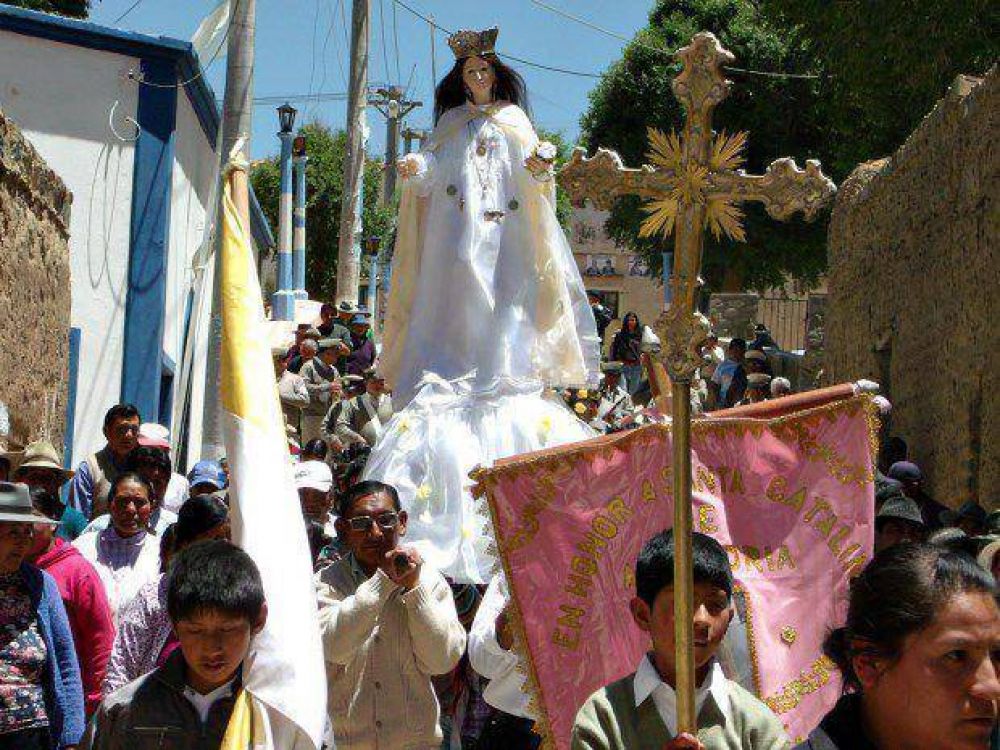 Santa Catalina honr� con emoci�n a su patrona