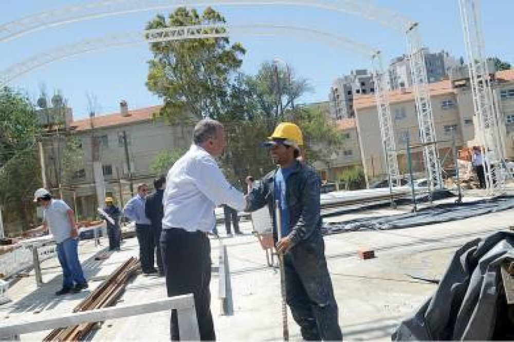 Supervisan obras en el Club Gimnasia y Esgrima