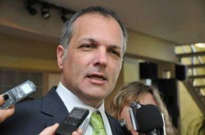 Buzzi expres� su satisfacci�n con el principio de acuerdo con REPSOL